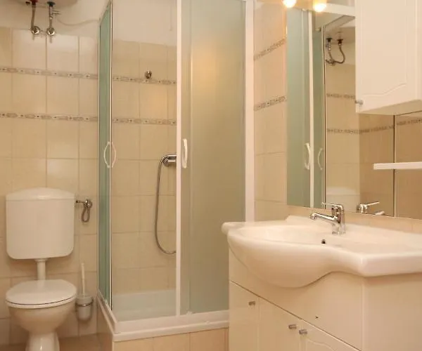 With Parking Space - 6792 * Makarská