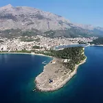 With Parking Space - 6792 Makarska