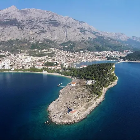 With Parking Space - 6792 Makarska
