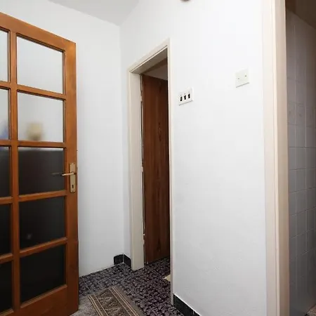 Apartman With Parking Space - 6792