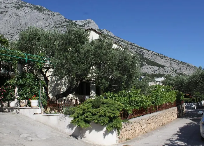 With Parking Space - 6792 Apartman Makarska