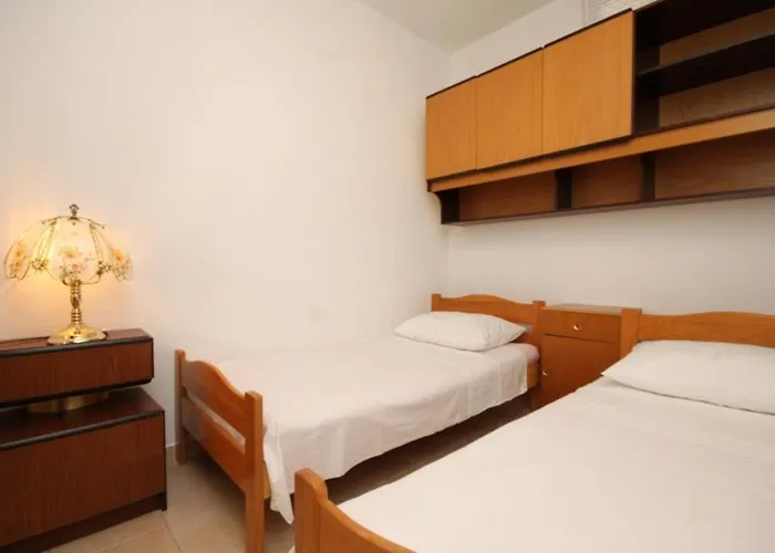 With Parking Space - 6792 Makarska