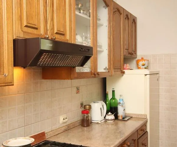 Apartman With Parking Space - 6792 Makarska